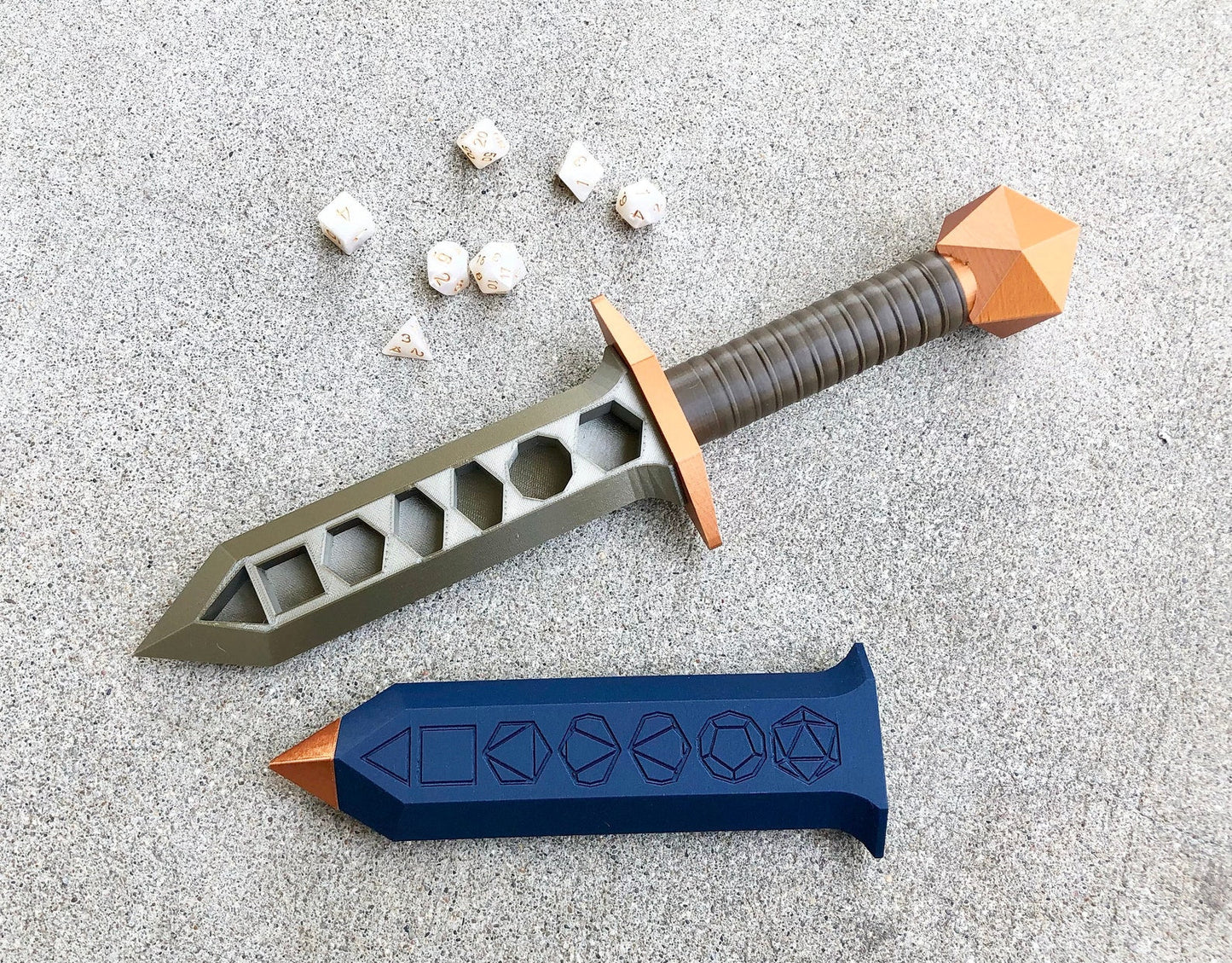 Dice Holding Dagger + Give away a Mystery Dice Set (Random Color)